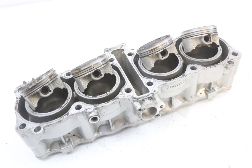 photo de ZYLINDER KOLBEN SUZUKI GSX F GSXF 650 (2007 - 2015) - Weitere Ansicht des Artikels