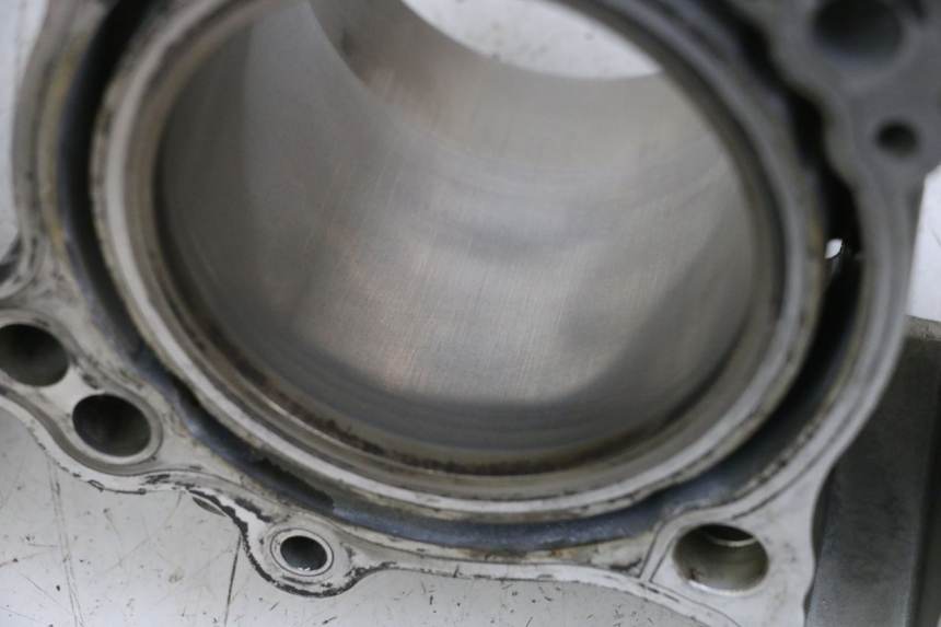 photo de ZYLINDER KOLBEN SUZUKI SV S 650 (1999 - 2002) - Kennzeichnungen und Originalreferenzen