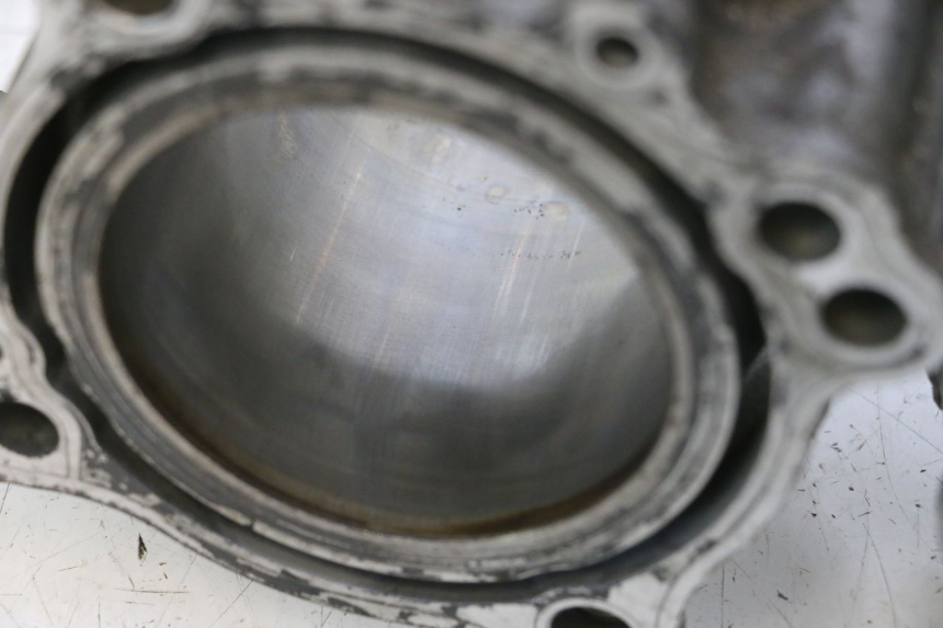 photo de ZYLINDER KOLBEN SUZUKI SV S 650 (2003 - 2009) - Details der Befestigungspunkte