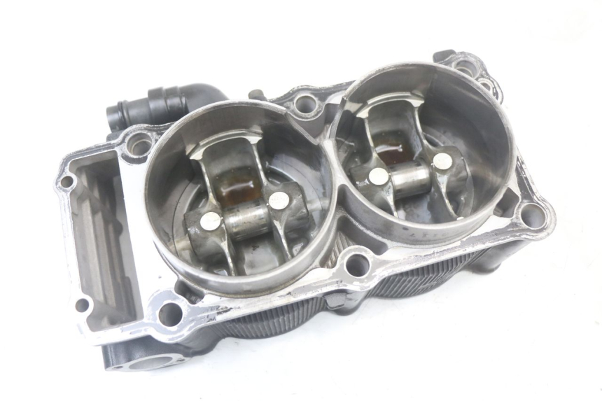 photo de ZYLINDER KOLBEN YAMAHA TDM ABS 900 (2002 - 2014) - Details der Befestigungspunkte
