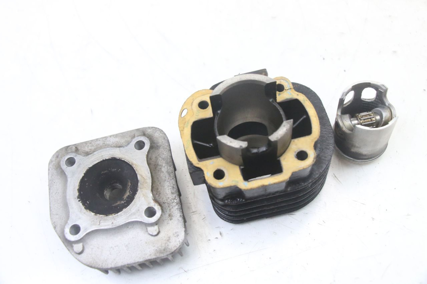 photo de ZYLINDER KOLBEN TNT MOTOR ROMA 10' 2T 50 (2011 - 2018) - Kennzeichnungen und Originalreferenzen