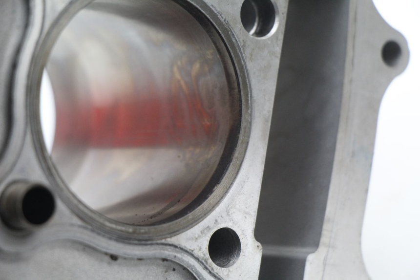 photo de ZYLINDER KOLBEN SYM TONIK 125 (2010 - 2014) - Zoom auf Gebrauchszustand