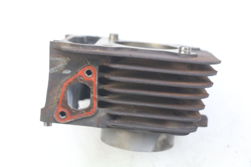 photo de ZYLINDER KOLBEN PIAGGIO VESPA LXV 125 (2006 - 2009) - Details der Befestigungspunkte