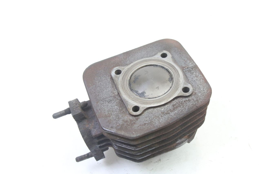 photo de ZYLINDER KOLBEN PEUGEOT VIVACITY NEW 2T 50 (2008 - 2017) - Zoom auf Gebrauchszustand