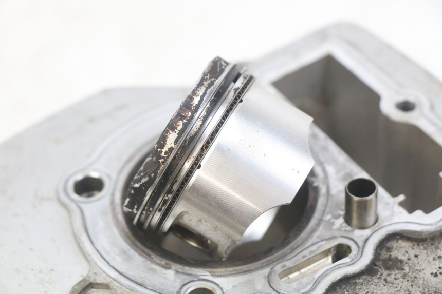 photo de ZYLINDER KOLBEN DAELIM VJ ROADWIN FI 125 (2008 - 2017) - Detaillierte Sichtprüfung