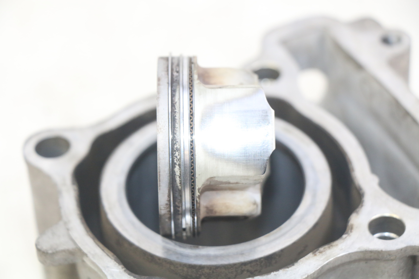 photo de ZYLINDER KOLBEN YAMAHA XMAX X-MAX 125 (2006 - 2009) - Detailansicht des Bauteils