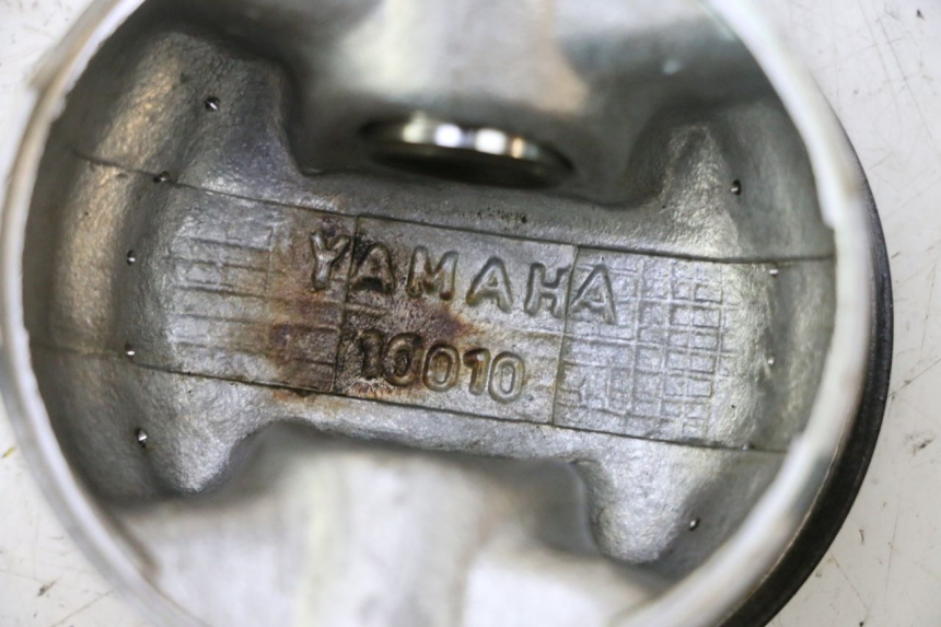 photo de ZYLINDER KOLBEN YAMAHA X-MAX XMAX 250 (2006 - 2009) - Detaillierte Sichtprüfung