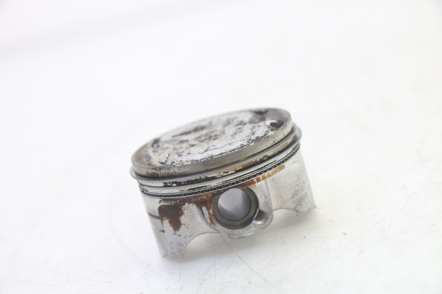 photo de ZYLINDER KOLBEN YAMAHA X-MAX XMAX 125 (2010 - 2013) - Fokus auf die Struktur