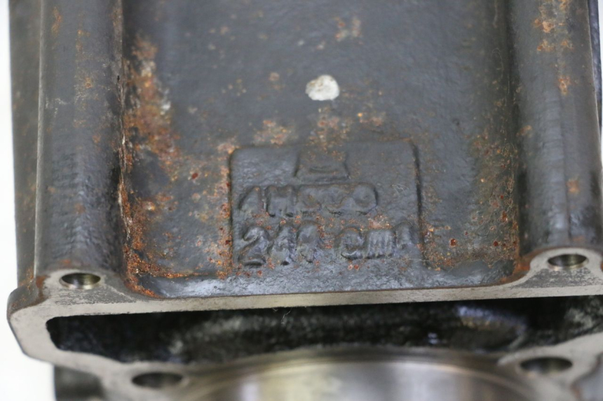 photo de ZYLINDER KOLBEN YAMAHA X-MAX XMAX 250 (2006 - 2009) - Charakteristische Merkmale