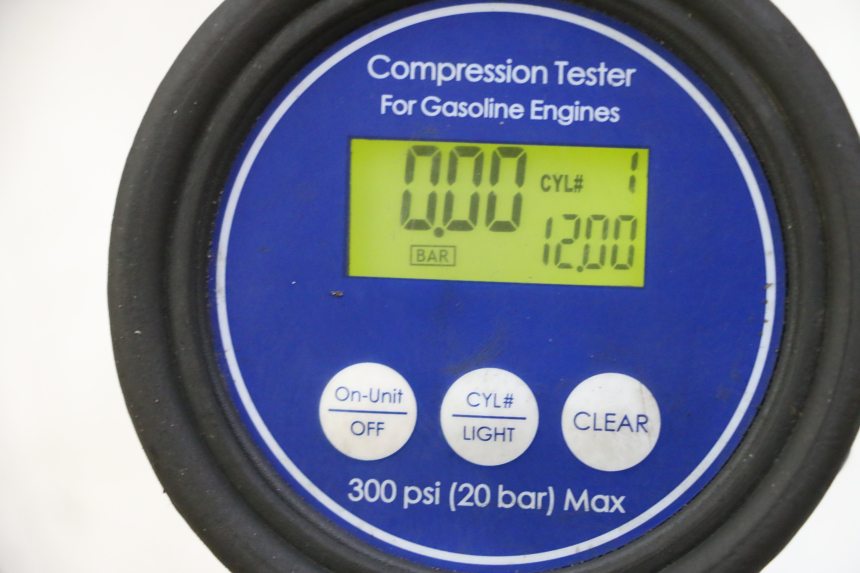 photo de ZYLINDER KOLBEN YAMAHA X-MAX XMAX 250 (2006 - 2009) - Fokus auf die Struktur