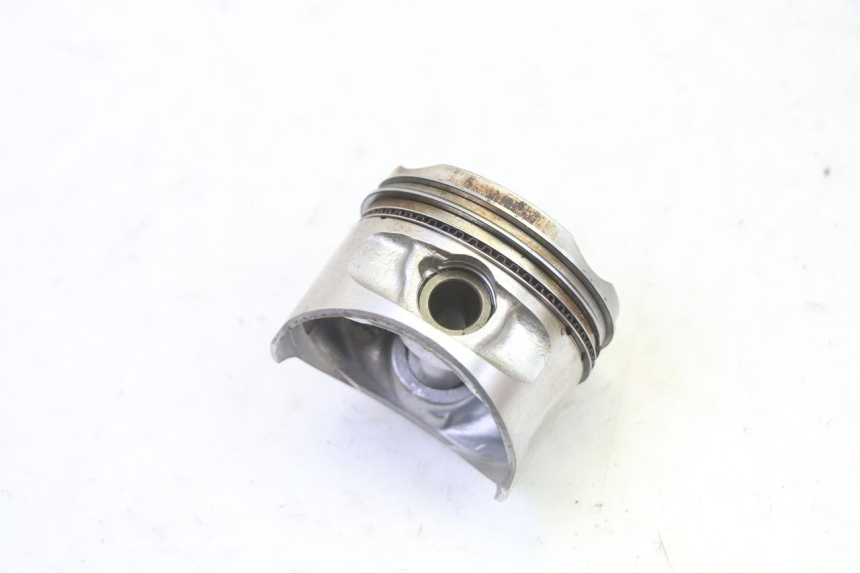 photo de ZYLINDER KOLBEN PIAGGIO XEVO - X EVO 125 (2007 - 2017) - Fokus auf die Struktur