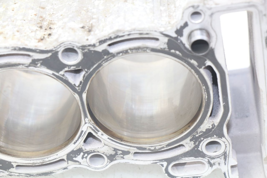 photo de ZYLINDER KOLBEN YAMAHA XP T-MAX TMAX ABS 530 (2012 - 2015) - Oberflächenzustand und Material