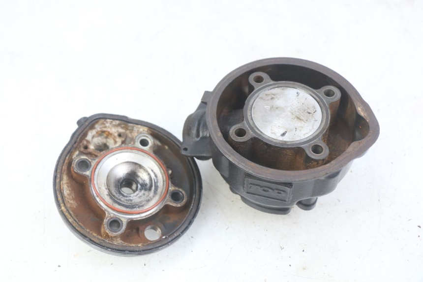 photo de ZYLINDER KOLBEN PEUGEOT XP6 50 (2006 - 2011) - Zoom auf Gebrauchszustand