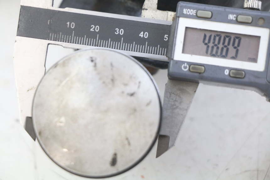 photo de ZYLINDER KOLBEN PEUGEOT XP6 50 (2006 - 2011) - Alternative Perspektive