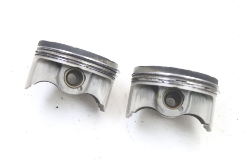 photo de ZYLINDER KOLBEN YAMAHA YP T-MAX TMAX 530 (2017 - 2020) - Details der Befestigungspunkte