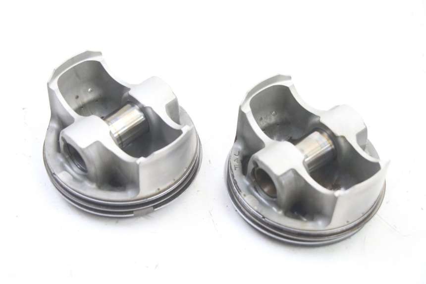 photo de ZYLINDER KOLBEN YAMAHA YP T-MAX TMAX 530 (2017 - 2020) - Oberflächenzustand und Material