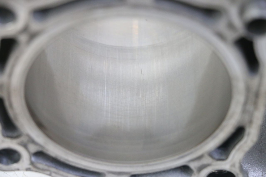 photo de ZYLINDER KOLBEN YAMAHA YZ-F YZF 250 (2007 - 2013) - Details der Befestigungspunkte