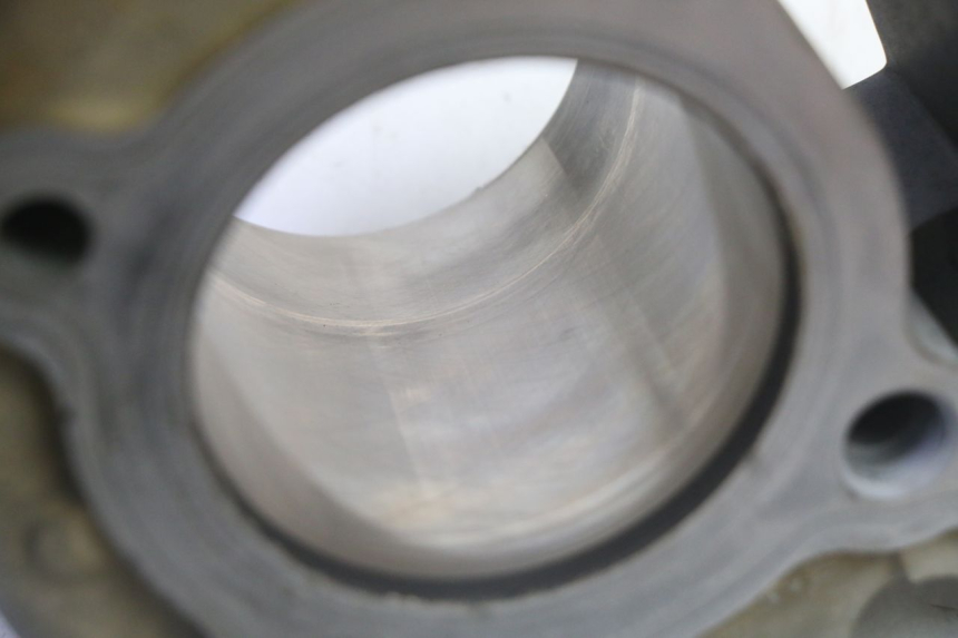 photo de ZYLINDER KOLBEN YAMAHA YFM R RAPTOR 250 (2008 - 2014) - Alternativer Blickwinkel