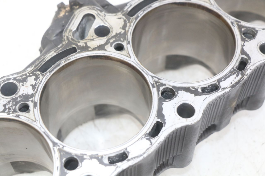 photo de ZYLINDER KOLBEN YAMAHA YZF R1 1000 (2007 - 2008) - Hochauflösende Nahaufnahme
