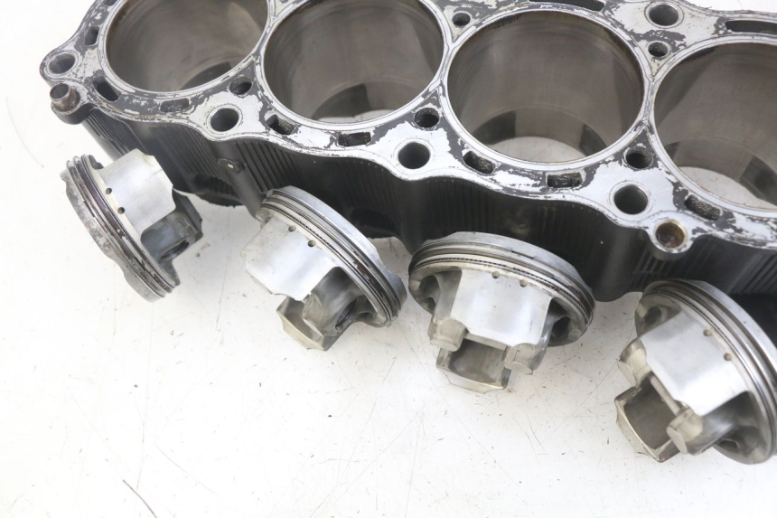 photo de ZYLINDER KOLBEN YAMAHA YZF R1 1000 (2007 - 2008) - Detailansicht des Bauteils