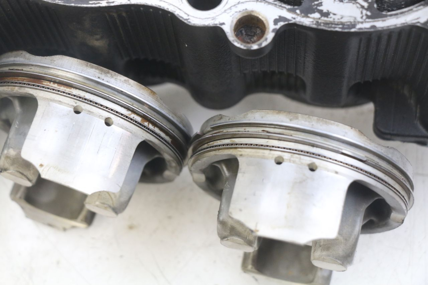 photo de ZYLINDER KOLBEN YAMAHA YZF R1 1000 (2007 - 2008) - Technische Nahaufnahme