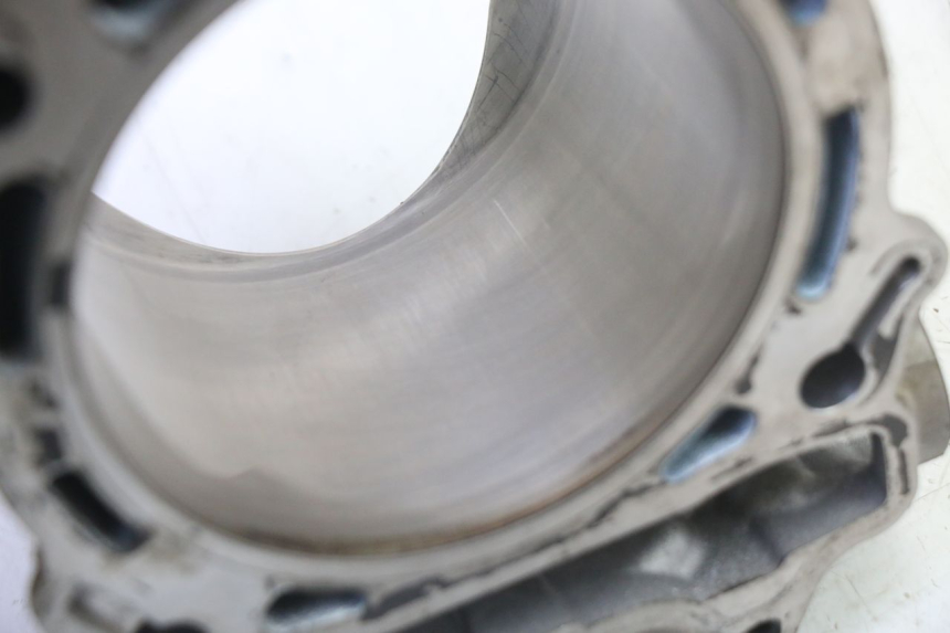 photo de ZYLINDER KOLBEN YAMAHA YZF YZ-F 450 (2014 - 2016) - Zoom auf Komponenten