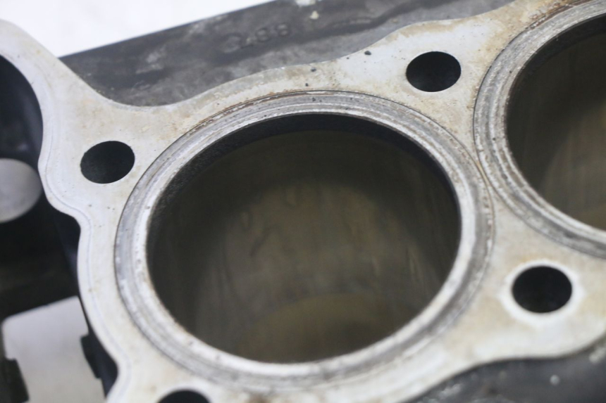 photo de ZYLINDER KOLBEN KAWASAKI ZR 7 750 (1999 - 2004) - Hochauflösende Nahaufnahme