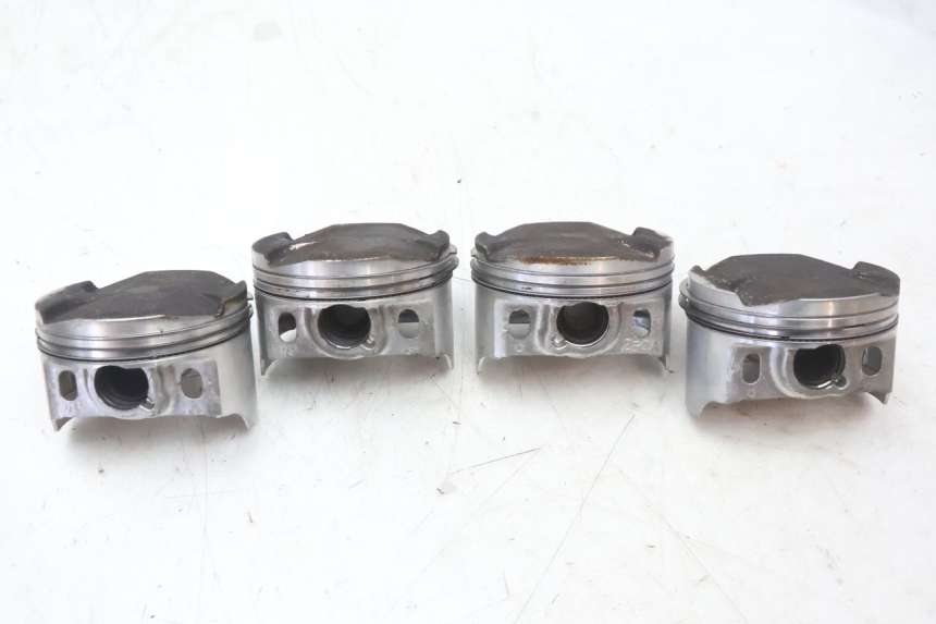 photo de ZYLINDER KOLBEN KAWASAKI ZZR 600 (1995 - 2004) - Oberflächenzustand und Material