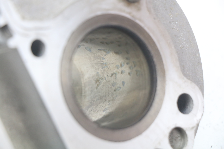 photo de ZYLINDER TNT MOTOR ROMA 10' 4T 50 (2007 - 2018) - Details der Befestigungspunkte