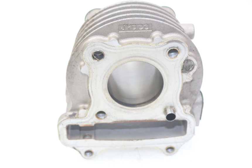 photo de ZYLINDER PEUGEOT STREETZONE 4T 50 (2018 - 2023) - Zoom auf Gebrauchszustand