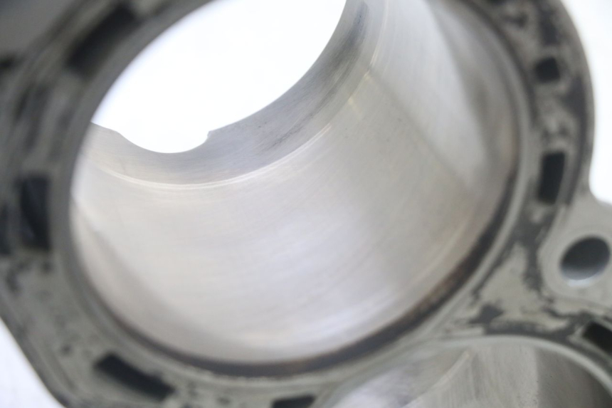 photo de ZYLINDER YAMAHA TDM ABS 900 (2002 - 2014) - Details der Befestigungspunkte