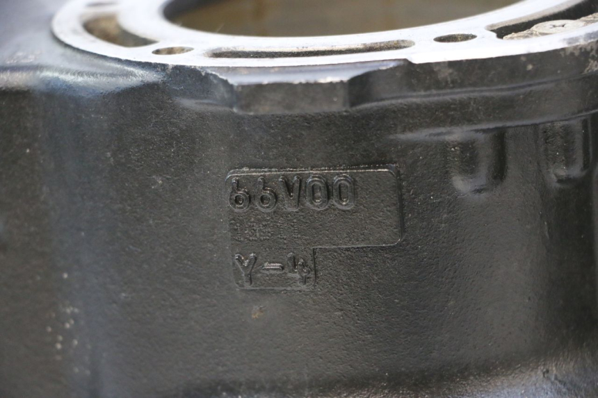 photo de ZYLINDER YAMAHA WAVE RUNNER GP R 1200 (2000 - 2003) - Alternative Perspektive