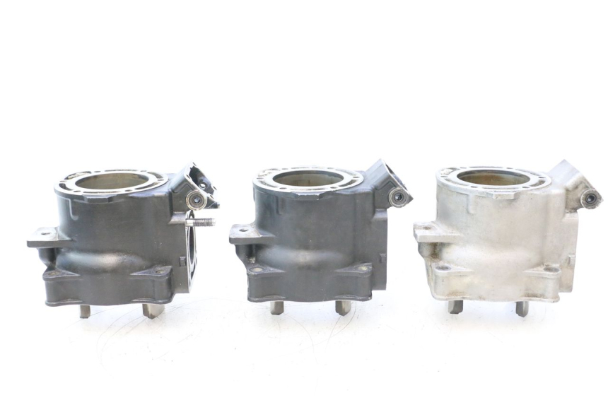 photo de ZYLINDER YAMAHA WAVE RUNNER GP R 1200 (2000 - 2003) - Geprüftes Gebrauchtteil