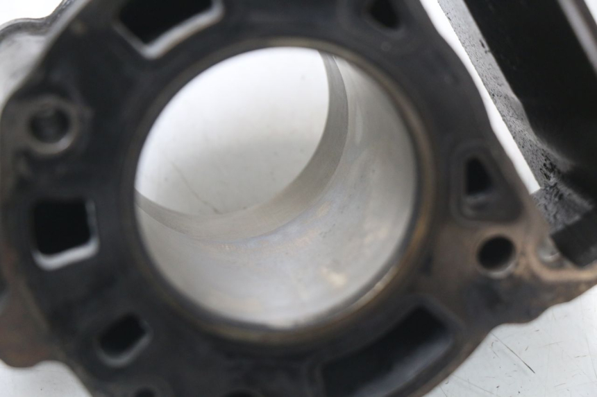 photo de ZYLINDER PIAGGIO X8 125 (2004 - 2007) - Details der Befestigungspunkte