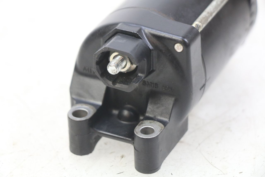 photo de STARTER HONDA CB R 1000 (2018 - 2023) - Alternative Perspektive