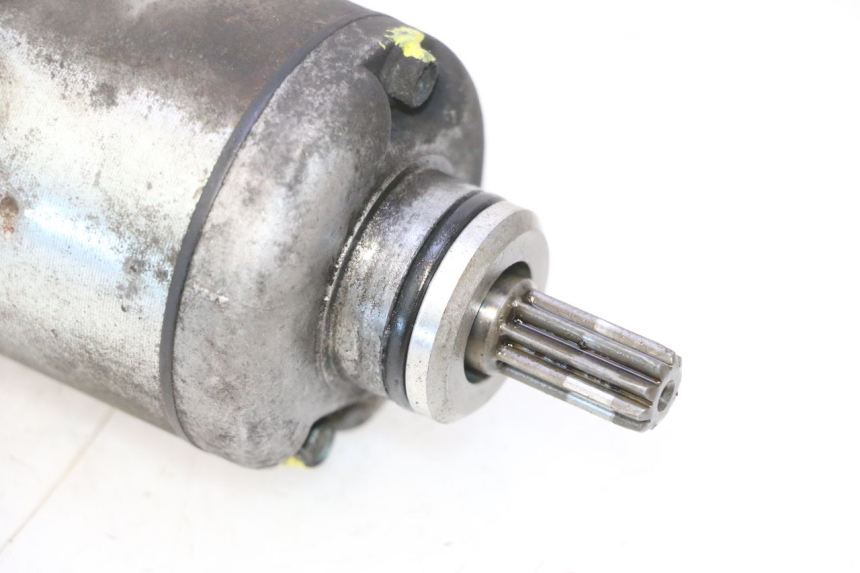 photo de STARTER HONDA FES PANTHEON 125 (2003 - 2007) - Technische Nahaufnahme