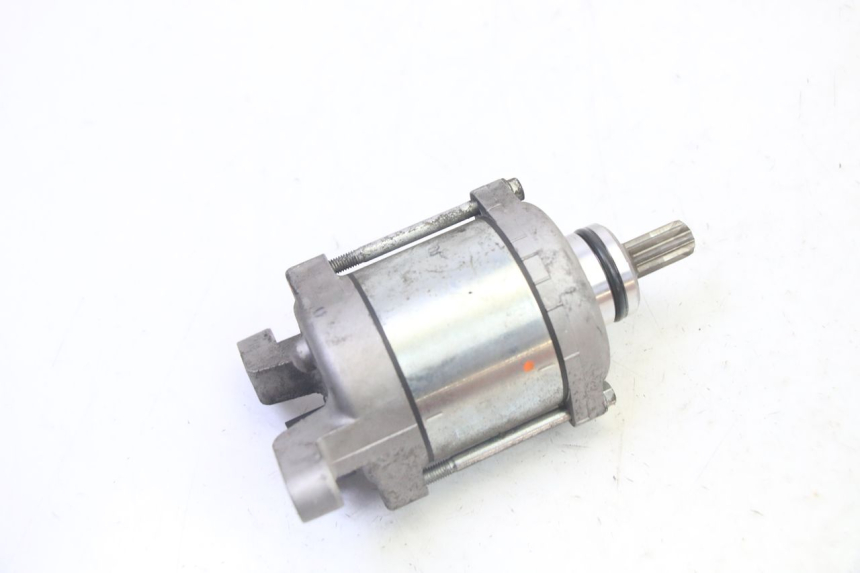 photo de STARTER HONDA FES S-WING SWING ABS 125 (2007 - 2015) - Technische Nahaufnahme