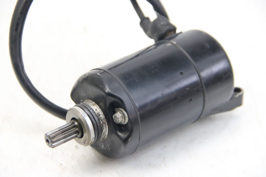 photo de STARTER YAMAHA FZS FAZER 600 (2001 - 2003) - Alternative Perspektive