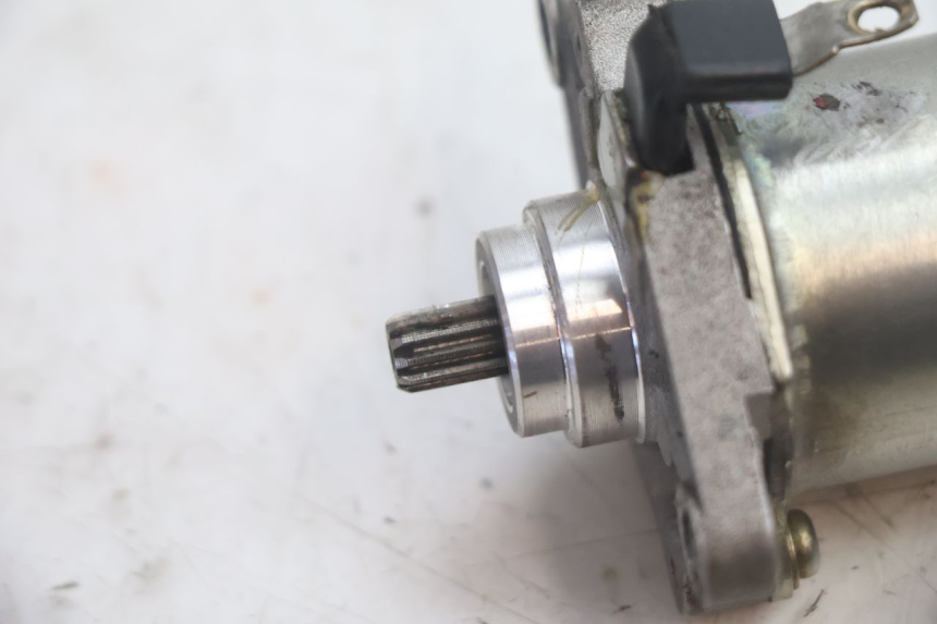 photo de STARTER PEUGEOT KISBEE 2T 50 (2010 - 2017) - Zoom auf Gebrauchszustand