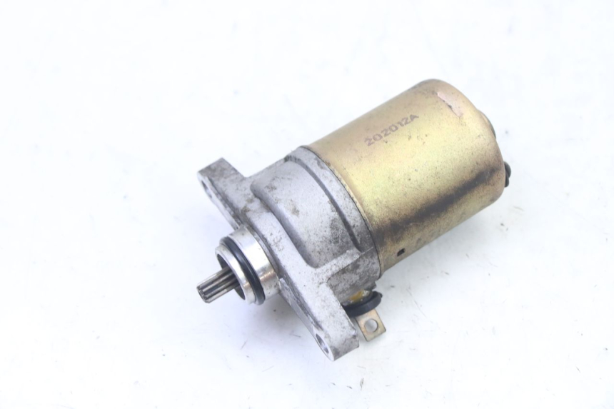 photo de STARTER PEUGEOT KISBEE 4T 50 (2018 - 2022) - Zoom auf Gebrauchszustand