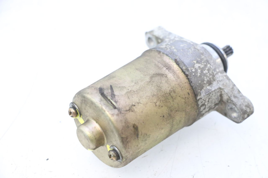 photo de ANLASSER PEUGEOT KISBEE 4T 50 (2023 - 2026) - Zoom auf Gebrauchszustand
