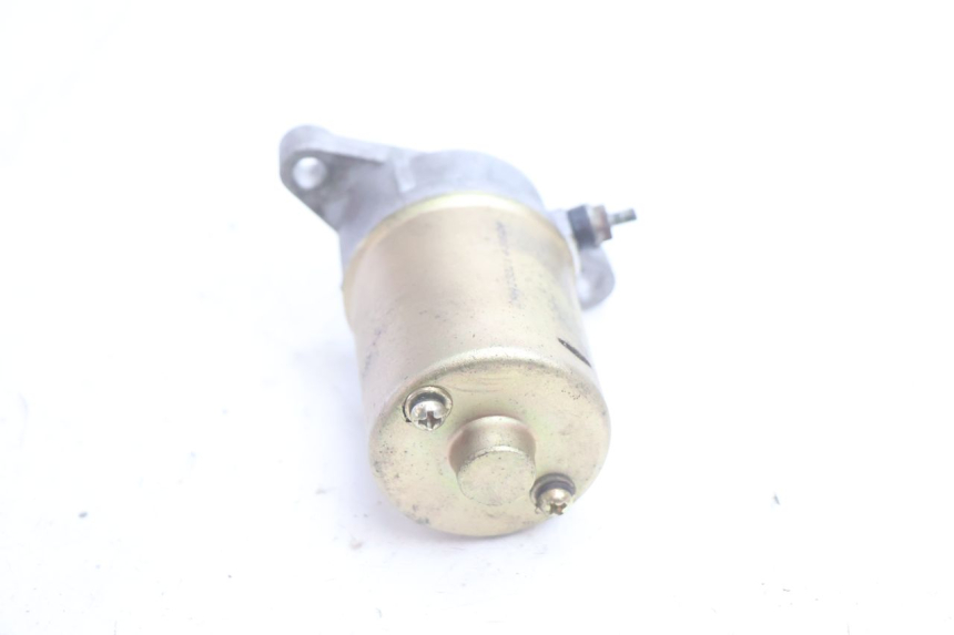 photo de STARTER PEUGEOT KISBEE 4T 50 (2010 - 2017) - Details der Befestigungspunkte