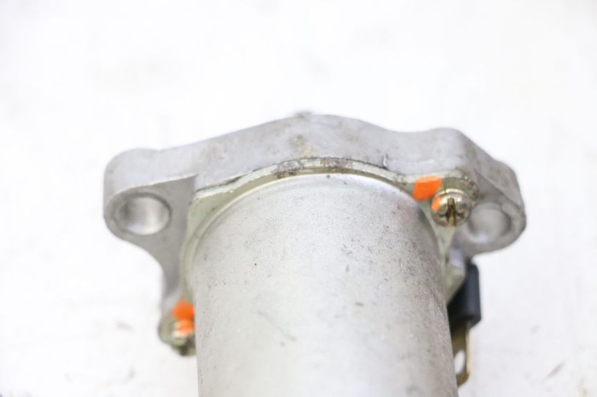 photo de ANLASSER PIAGGIO LIBERTY 4T 50 (2009 - 2015) - Zoom auf Gebrauchszustand