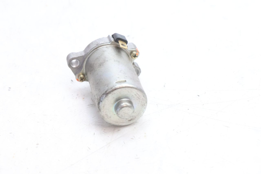 photo de ANLASSER PIAGGIO LIBERTY IGET 4T 50 (2021 - 2025) - Oberflächenzustand und Material