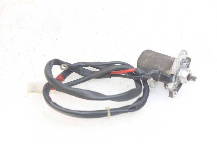 photo de STARTER PIAGGIO NEW TYPHOON 50 (2010 - 2017) - Alternative Perspektive