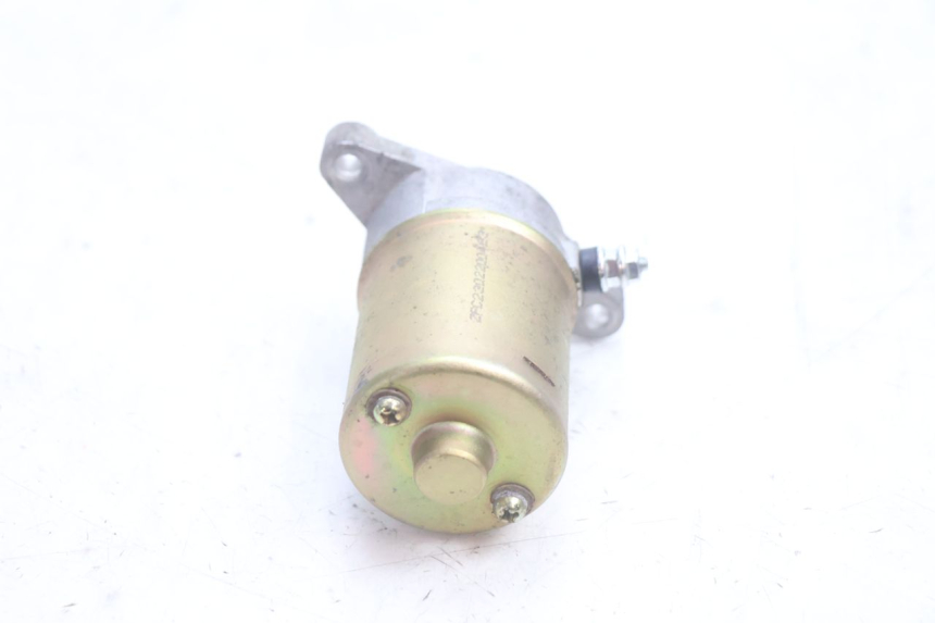 photo de ANLASSER JM MOTORS OLDIES 4T 50 (2020 - 2026) - Details der Befestigungspunkte