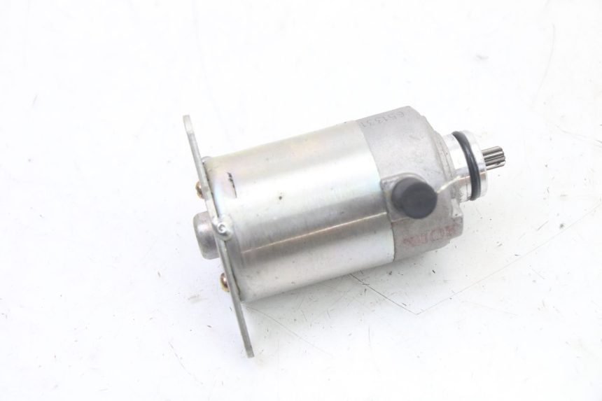 photo de STARTER PEUGEOT TWEET 4T 50 (2023 - 2025) - Alternative Perspektive