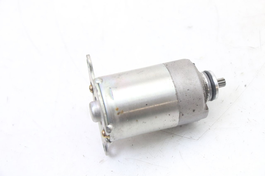 photo de STARTER PEUGEOT TWEET 4T 50 (2023 - 2025) - Technische Nahaufnahme