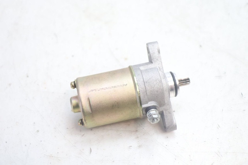 photo de ANLASSER JM MOTORS R-MAX TECH 50 (2024 - 2026) - Alternative Perspektive