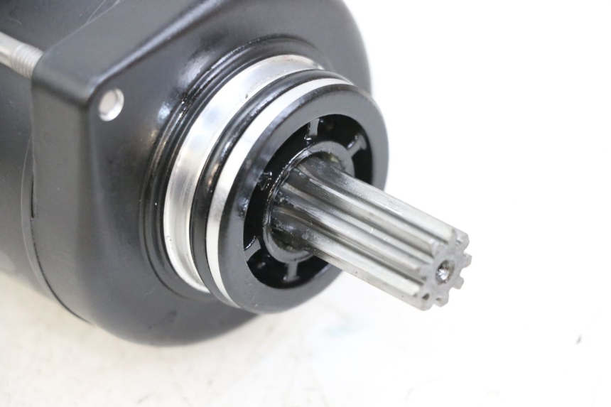 photo de ANLASSER ROYAL ENFIELD CONTINENTAL GT 650 (2019 - 2024) - Alternative Perspektive